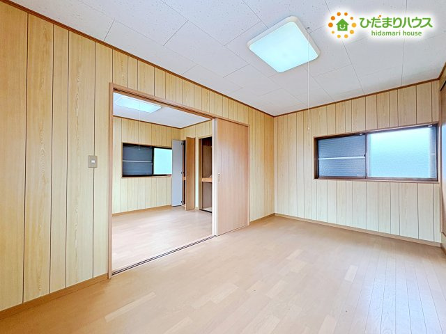 熊谷市相上　中古一戸建ての洋室