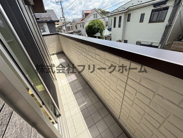 三鷹市井の頭５丁目の一戸建てのバルコニー
