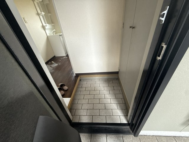 フレグランスアガの玄関
