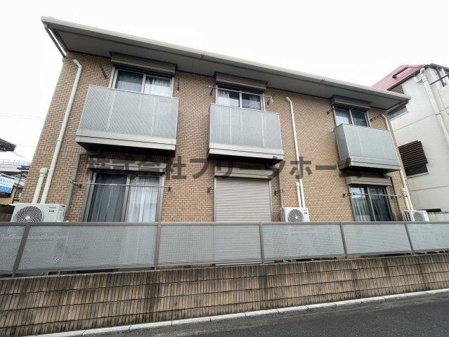 武蔵野市西久保３丁目のアパートの外観