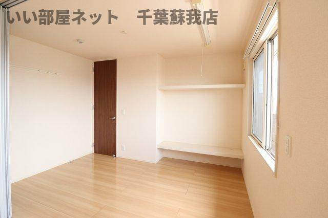 フィオーレの洋室|広々とした洋室です