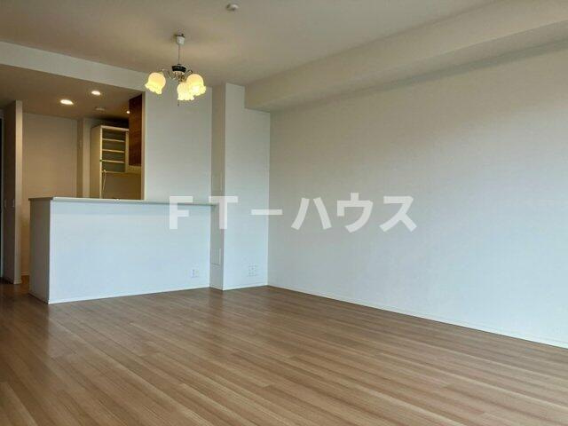 プラウド船橋五街区の居間・リビング