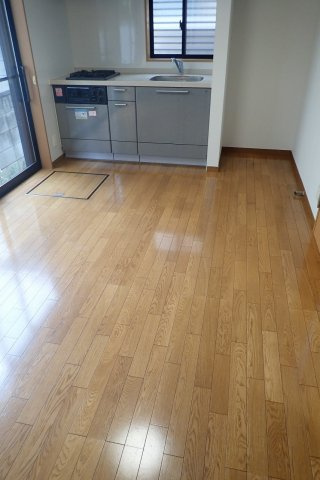 上落合9丁目貸家の居間・リビング