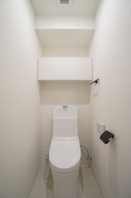 【トイレ】 | プライムメゾン亀戸 | トイレ上部収納がございます☆