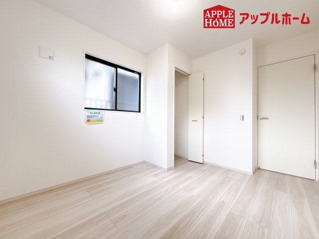[新築住宅] 鴻巣市宮前 9期 全1棟の洋室|居室は全室収納あり！たっぷりある収納活用でお部屋もキレイを保てます♪