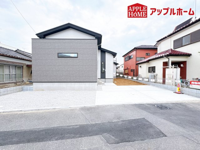 [新築住宅] 鴻巣市宮前 9期 全1棟の外観|資料請求、お電話でのお問合せ、いつでも丁寧に対応させていただきます！不動産業界のプロフェッショナルが集う弊社にぜひ一度ご相談ください！