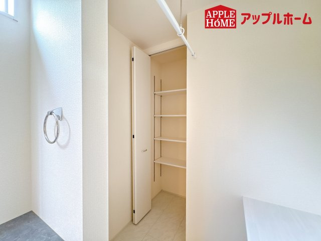 [新築住宅] 鴻巣市登戸 第2 全3棟の脱衣所|収納スペース