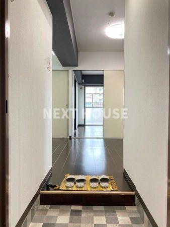 ローレルハイツ（東住吉区）の玄関