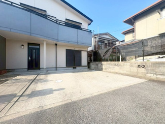 【駐車場】 | 池田市荘園1丁目テラスハウス　