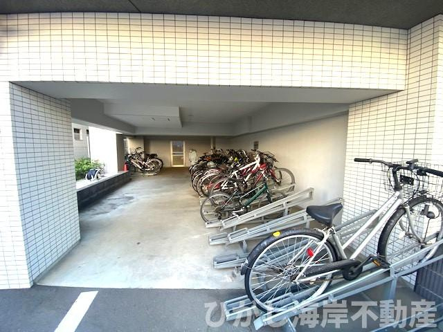 プレディアンスフォート湘南平塚リコットの駐輪場|駐輪場