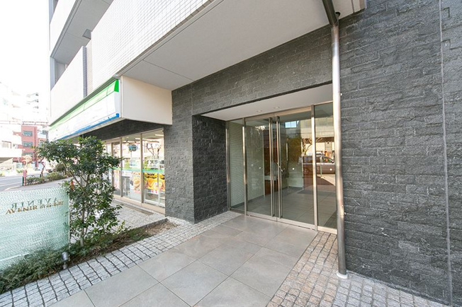 【エントランス】ＡＶＥＮＩＲ渋谷本町