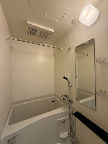 プレサンス大須観音ビザリア　名古屋市賃貸　仲介手数料無料の浴室