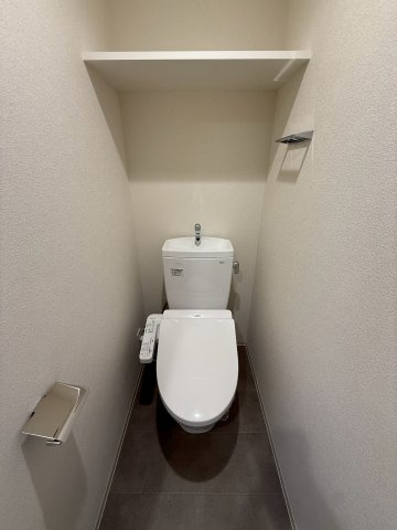 プレサンス大須観音ビザリア　名古屋市賃貸　仲介手数料無料のトイレ