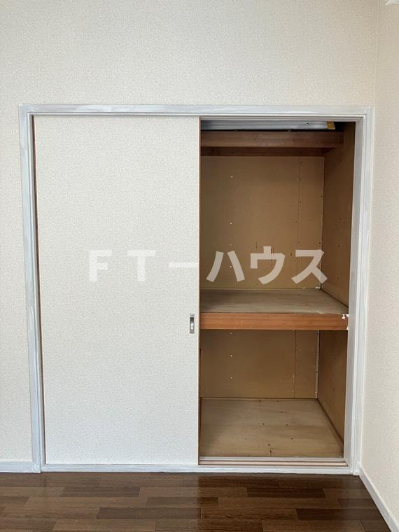 下貝塚戸建の収納