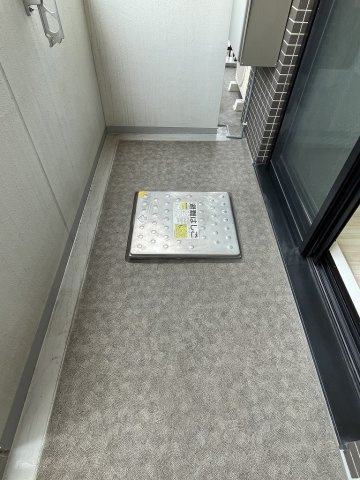 コノエ本郷三丁目のバルコニー