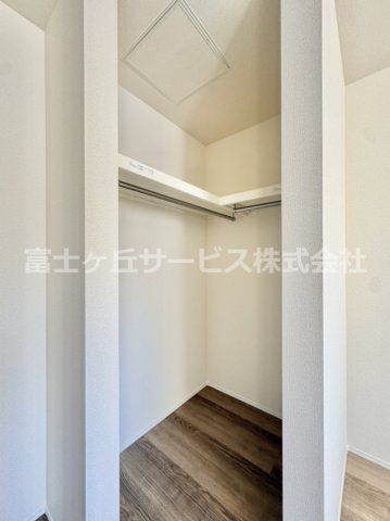 【収納】 | 田原市神戸町東大坪 新築一戸建て 1号棟 | ウォークインクローゼットです