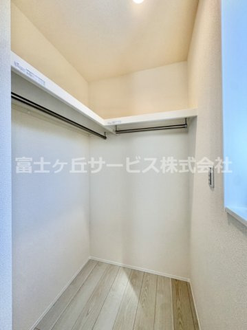 【収納】 | 田原市神戸町東大坪 新築一戸建て 3号棟 | ウォークインクローゼットです