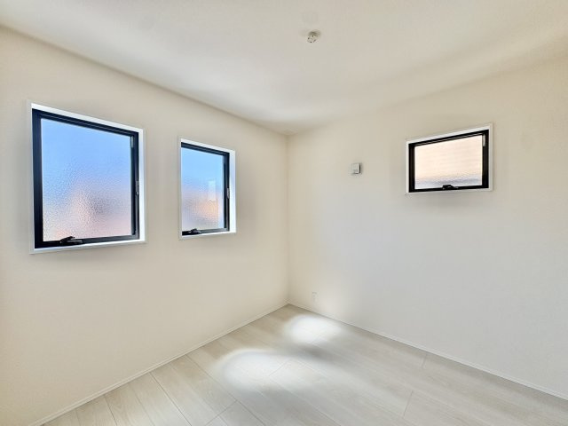 【子供部屋】 | 田原市神戸町東大坪 新築一戸建て 4号棟 | 子供部屋としても使い勝手の良いお部屋です