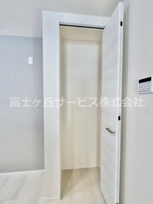 【収納】 | 田原市神戸町東大坪 新築一戸建て 4号棟 | こまごまとしたものを収納できそうですね