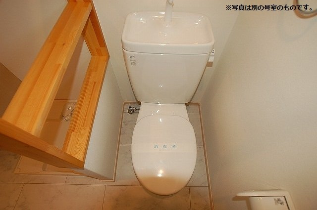シュプリームメゾンＢのトイレ|清潔感のあるトイレです。