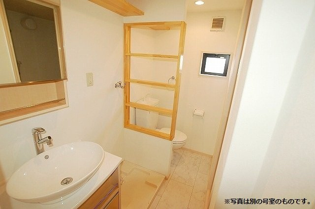 シュプリームメゾンＢの洗面所|シンプルで使いやすい洗面台です！