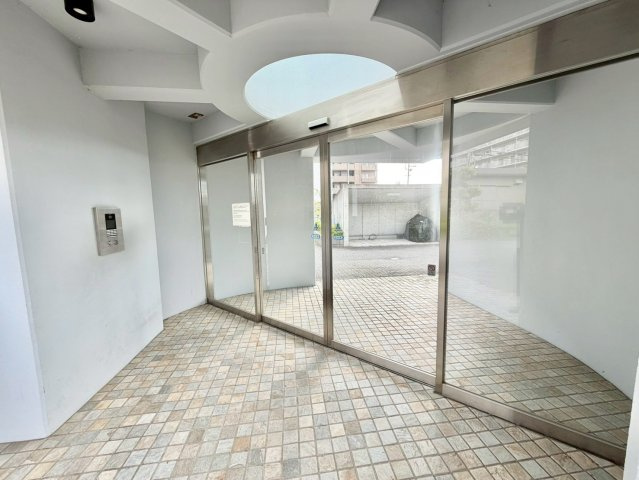 ディーレスティアりんくう羽倉崎|北側共用エントランス