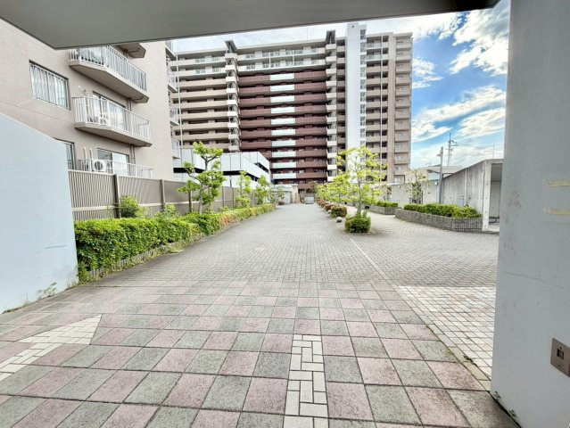 ディーレスティアりんくう羽倉崎|北側共用エントランス