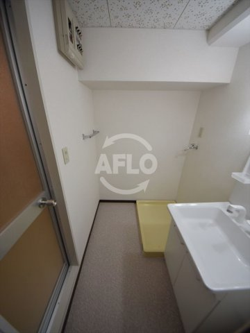 難波リーガルハウス　難波元町小学校区の洗面所|難波リーガルハウス　洗面所