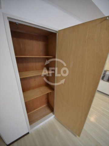 難波リーガルハウス　難波元町小学校区の周辺|難波リーガルハウス　収納スペース