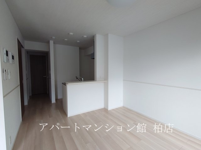 ブラウンヒルズの居間・リビング