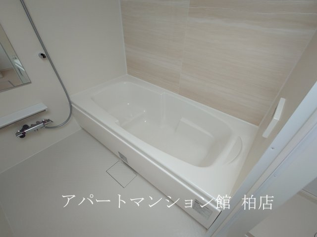 ブラウンヒルズの浴室
