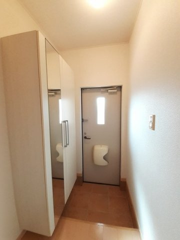 スカイハイツＡの玄関