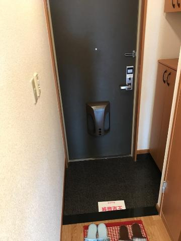 Ｌａ　ｆｒｏｎｔｅｒａの玄関|玄関