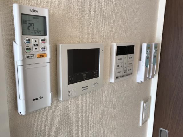 コンフェティの内装|カメラ付インターホン