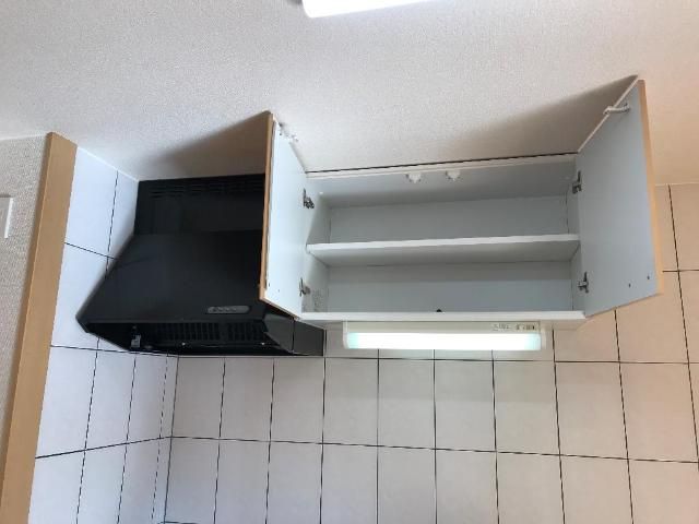 アーバンスカイのキッチン|吊戸棚