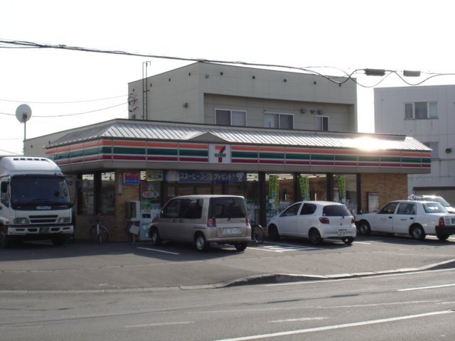 ティンカーベル元町の周辺|コンビニまで240ｍ