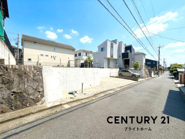 横浜市戸塚区柏尾町の売地の前面道路含む現地写真|閑静な住宅街につき住環境良好です♪