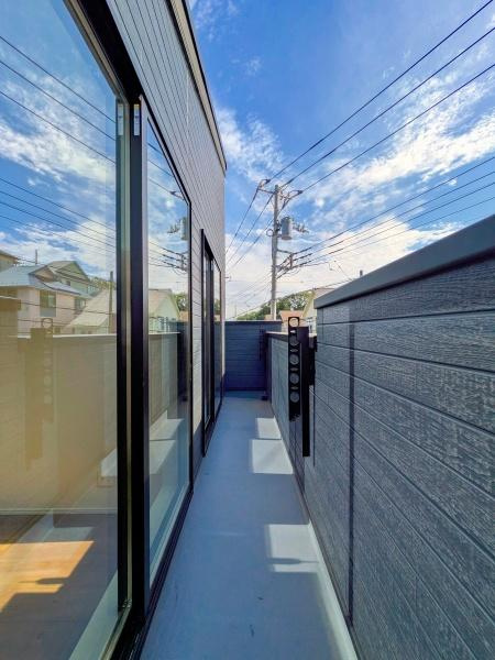 横浜市青葉区桂台２丁目の新築一戸建のバルコニー|陽当り良好のバルコニー！
風通しもよく気持ちいいです