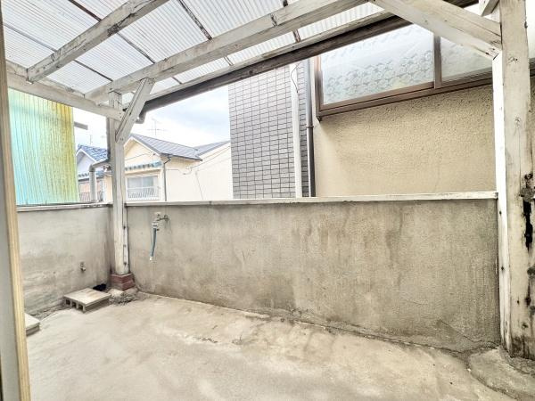 【バルコニー】 | 物干しセットを追加すれば、一度にたくさんのお洗濯物が干せるのが魅力！