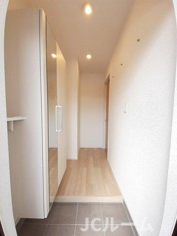 パインエコーの玄関