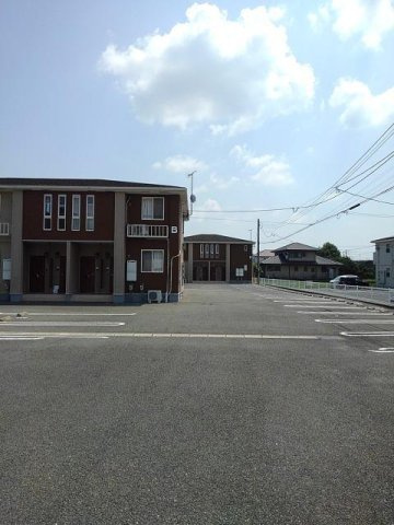 メゾン・プラシードＣの駐車場