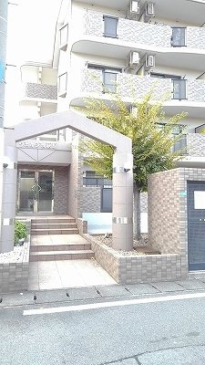 【エントランス】 | ヴェルジュ・萩原