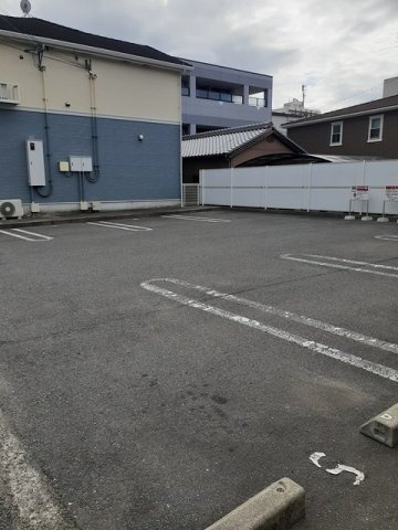 イーストⅡの駐車場