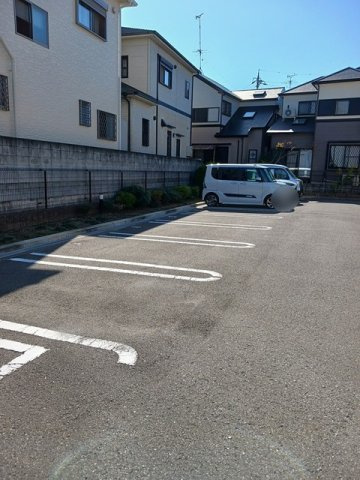 ケーズコート樽井の駐車場