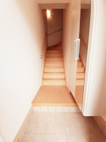 フォンテーヌ２番館の玄関