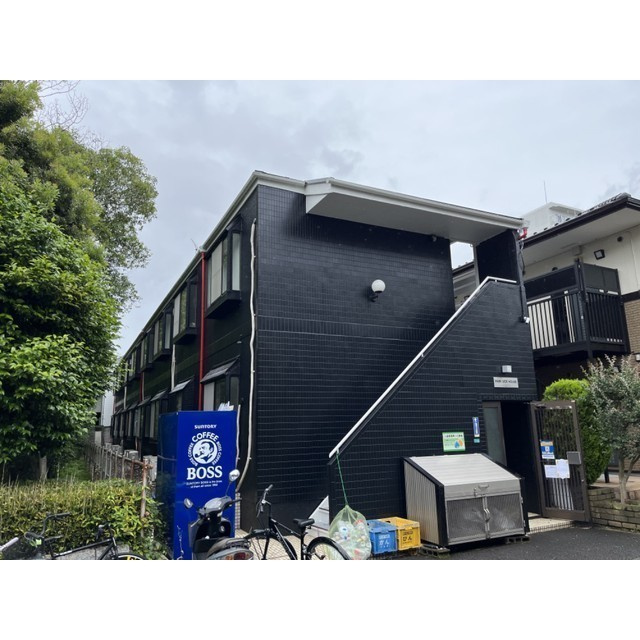 PARK SIDE HOUSE