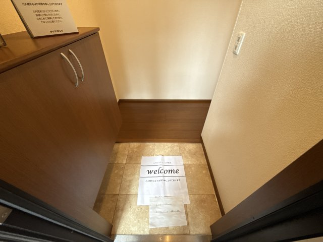 コンフォート上原田　A棟の玄関