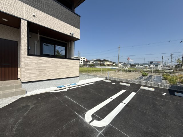 ジラソーレ・タデノの駐車場