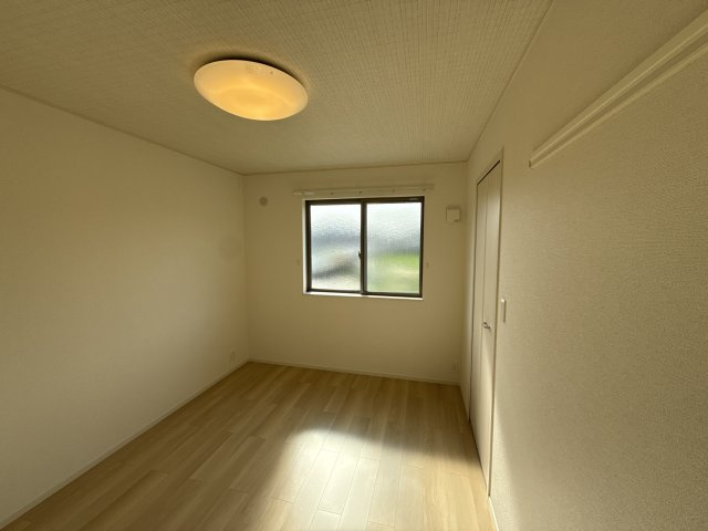 継アパートの洋室