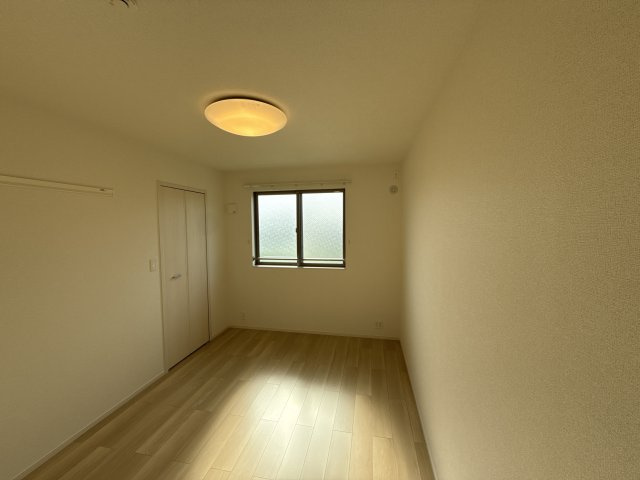 継アパートの寝室
